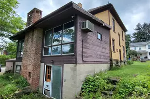 26 Clarksville St, Greenville Boro, PA 16125 - Photo 2