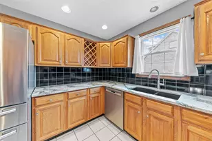 2420 Bonnie Dell Dr, South Park, PA 15129 - Photo 8