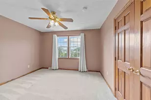 2420 Bonnie Dell Dr, South Park, PA 15129 - Photo 28