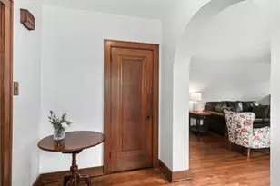 2501 Oakwood Rd, Pittsburgh, PA 15116 - Photo 8