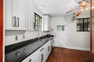 2501 Oakwood Rd, Pittsburgh, PA 15116 - Photo 14