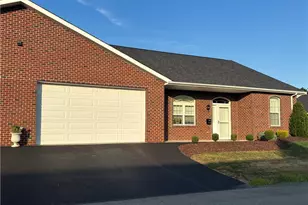 901 Valentina Ln, Lower Burrell, PA 15068 - Photo 1