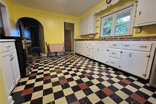 368 Pittsburgh Rd, Penn Township, PA 16002 - Photo 4