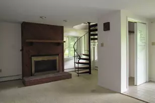 860 Parkview Dr, Westmont Hilltop School District, PA 15905 - Photo 6