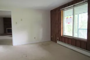 860 Parkview Dr, Westmont Hilltop School District, PA 15905 - Photo 10