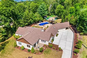 2350 Morrow Rd, Pittsburgh, PA 15241 - Photo 2