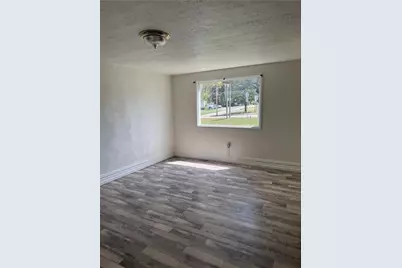 137 Sherman Ave, Vandergrift, PA 15690 - Photo 16