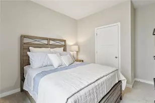 1012 Lindsay Rd, Scott Township, PA 15106 - Photo 16