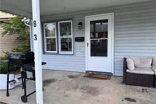 843 Stambaugh Ave, Sharon, PA 16146 - Photo 2