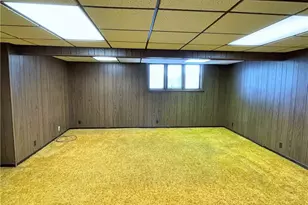 5545 Annetta Dr, Bethel Park, PA 15102 - Photo 24