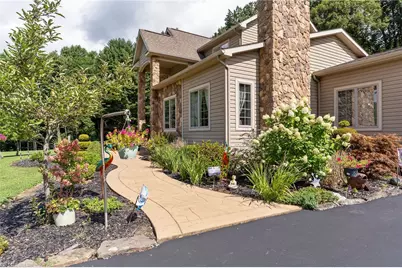 102 Mehard Ave #B, Greenville Boro, PA 16125 - Photo 4