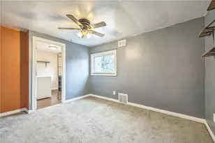 2318 Eccles St, Pittsburgh, PA 15210 - Photo 16