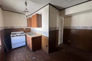 120 Jefferson Ave, Sharon, PA 16146 - Photo 18