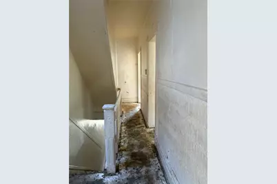 2775 Zephyr Ave, Pittsburgh, PA 15204 - Photo 10