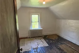 2775 Zephyr Ave, Pittsburgh, PA 15204 - Photo 16