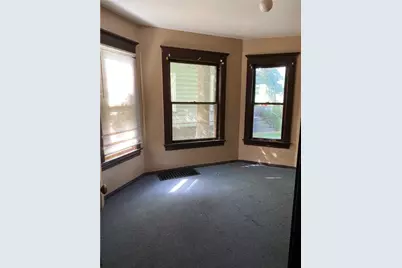 691 S Irvine Ave, Sharon, PA 16146 - Photo 2