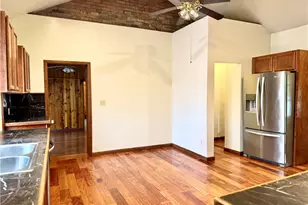 426 Beaver St, Wampum, PA 16157 - Photo 12