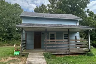 1320 Saranac Dr, Pymatuning Township, PA 16154 - Photo 1