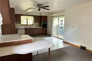 196 Hannahstown Rd, Jefferson Township, PA 16002 - Photo 4