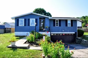 110 Manor Dr, Rostraver, PA 15089 - Photo 1