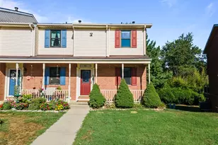 147 Woodhaven Dr, Seven Fields Boro, PA 16046 - Photo 1