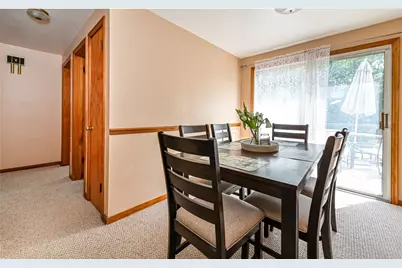 1954 Outlook Dr, Pittsburgh, PA 15147 - Photo 6