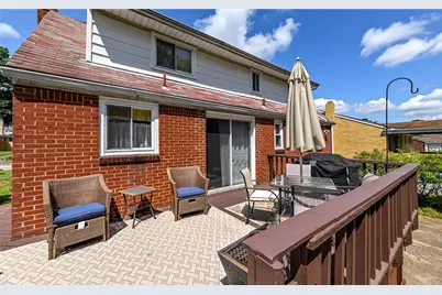1954 Outlook Dr, Pittsburgh, PA 15147 - Photo 24