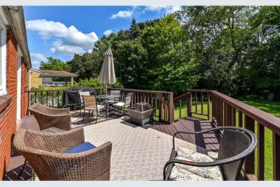 1954 Outlook Dr, Pittsburgh, PA 15147 - Photo 22