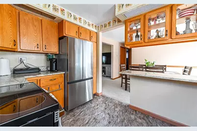 1954 Outlook Dr, Pittsburgh, PA 15147 - Photo 10