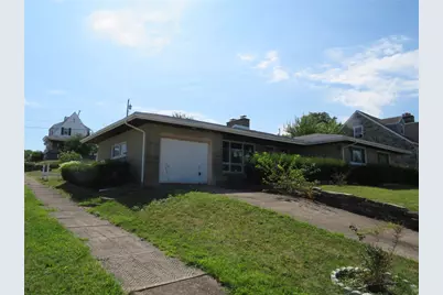 600 Lewis St, Jeannette, PA 15644 - Photo 1