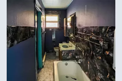 417 Hays Ave, Pittsburgh, PA 15210 - Photo 14