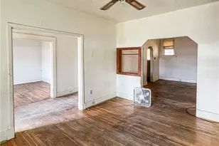 417 Hays Ave, Pittsburgh, PA 15210 - Photo 8