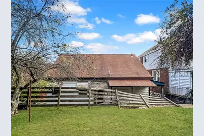 417 Hays Ave, Pittsburgh, PA 15210 - Photo 20