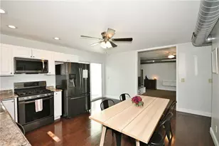 1938 Shamokin St, Pittsburgh, PA 15203 - Photo 8