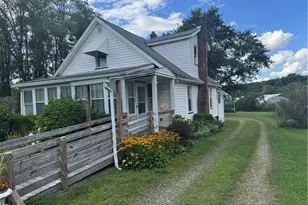 11 Coolspring St, Mercer Boro, PA 16137 - Photo 4