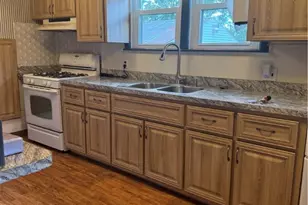 11 Coolspring St, Mercer Boro, PA 16137 - Photo 10