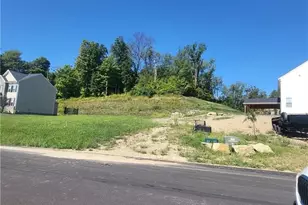 14 Thornwood Circle, Cecil, PA 15057 - Photo 1