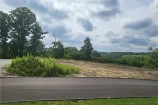 55 Ridgewood Dr, Cecil, PA 15057 - Photo 1