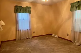 2918 Sebolt Rd, South Park, PA 15129 - Photo 8