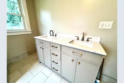 307 W Wabash Ave, New Castle, PA 16102 - Photo 18