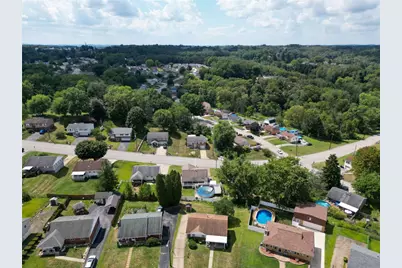 9979 Laurel Ave, Irwin, PA 15642 - Photo 4