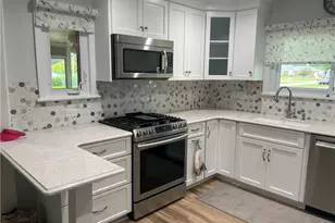 110 Ellis Ave, Hermitage, PA 16148 - Photo 8