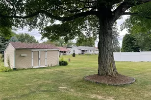 110 Ellis Ave, Hermitage, PA 16148 - Photo 34