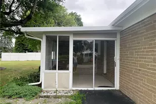 110 Ellis Ave, Hermitage, PA 16148 - Photo 24