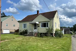 519 Newmyer Ave, Connellsville, PA 15425 - Photo 2