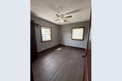 35 Phillipi Ave, Uniontown, PA 15401 - Photo 8