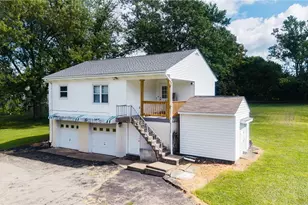 2736 Reiter Rd, Pittsburgh, PA 15235 - Photo 1