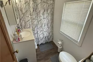 29 E 2nd Ave, Latrobe, PA 15650 - Photo 10