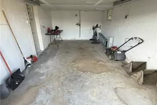 29 E 2nd Ave, Latrobe, PA 15650 - Photo 12