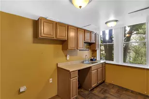 344 N Pennsylvania Ave, Greensburg, PA 15601 - Photo 8